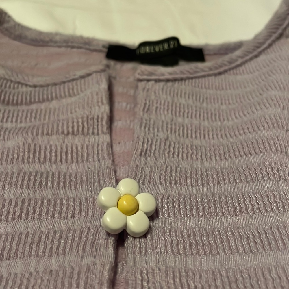 Forever 21 daisy button top